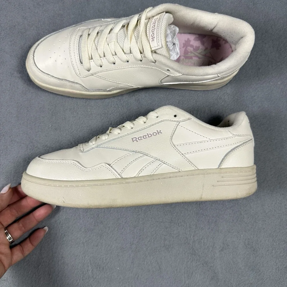 Reebok Court Advance Women's Size 9 Cream Purple Leather Sneakers Casual Shoes